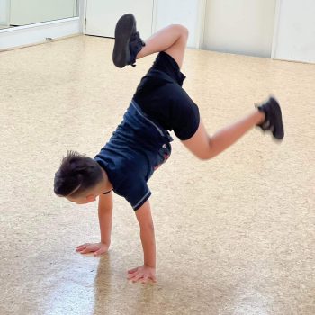 acro dance for kids - build strength and coordination